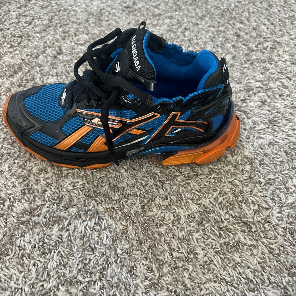 Men's Balenciaga Runner Sneakers - Picture 7 of 12